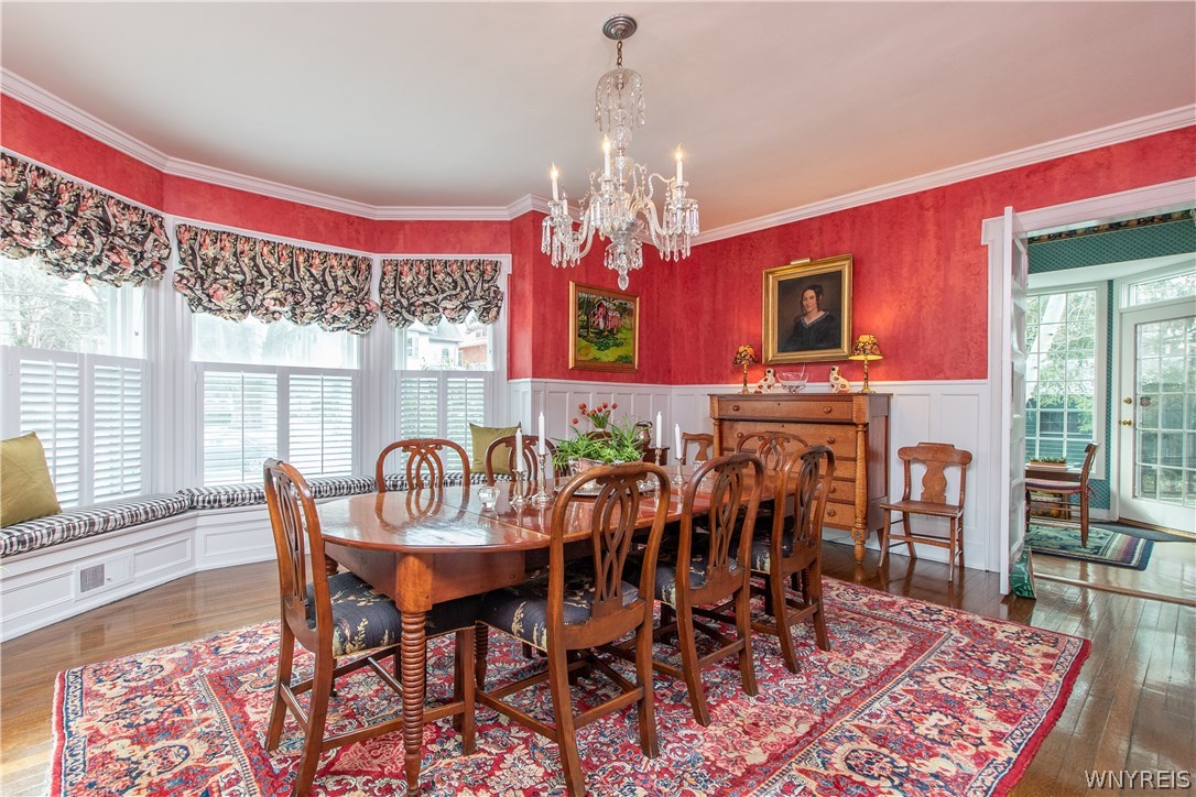 4 Clarendon Place Buffalo, NY 14209 - Photo 10 of 35