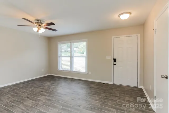 $1,945 | 500 Fallingswood Court, Charlotte, NC 28217