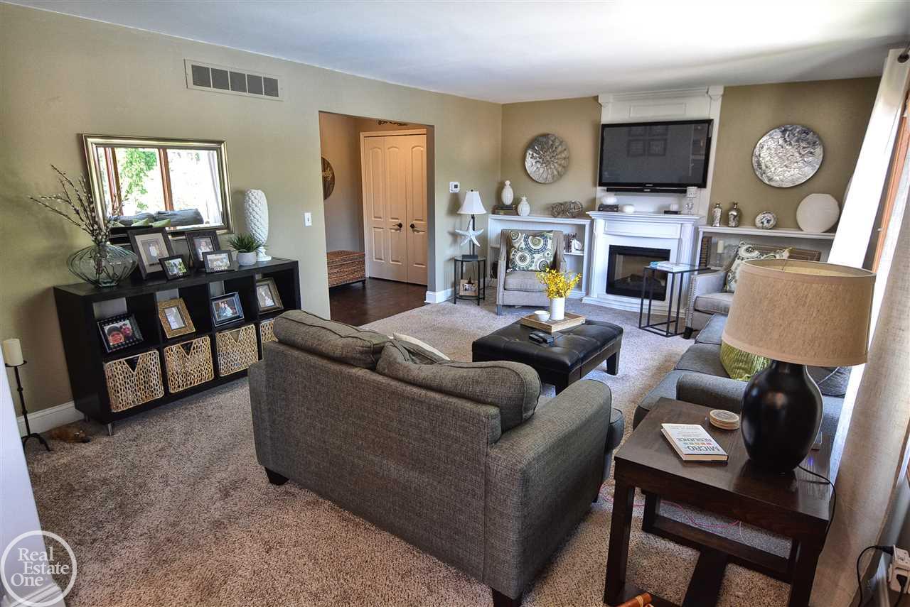 331 Brook Drive Romeo, MI 48065 - Photo 19 of 54 31322209-18.JPG