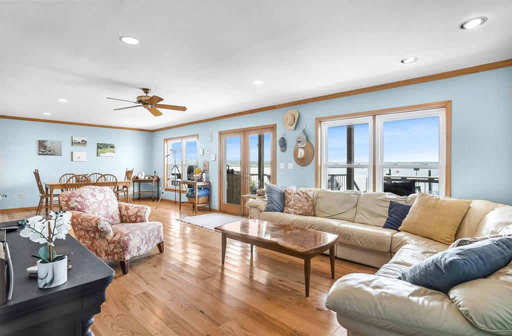 7442 East Side Road Chincoteague Island, VA 23336 - Photo 5 of 45