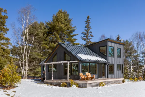 $995,000 | 59 Greenland Cove Road, Bremen, ME 04551