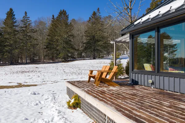 $995,000 | 59 Greenland Cove Road, Bremen, ME 04551