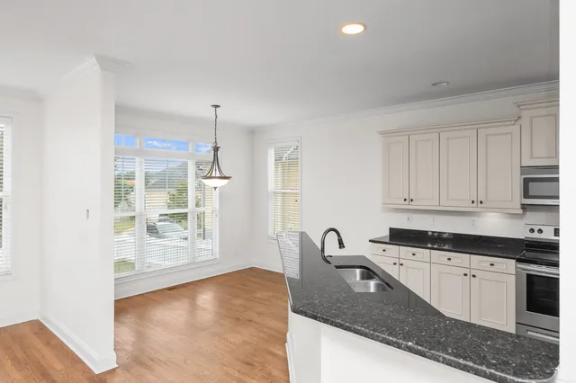 $320,000 | 105 Lawndale Drive, Greer, SC 29651