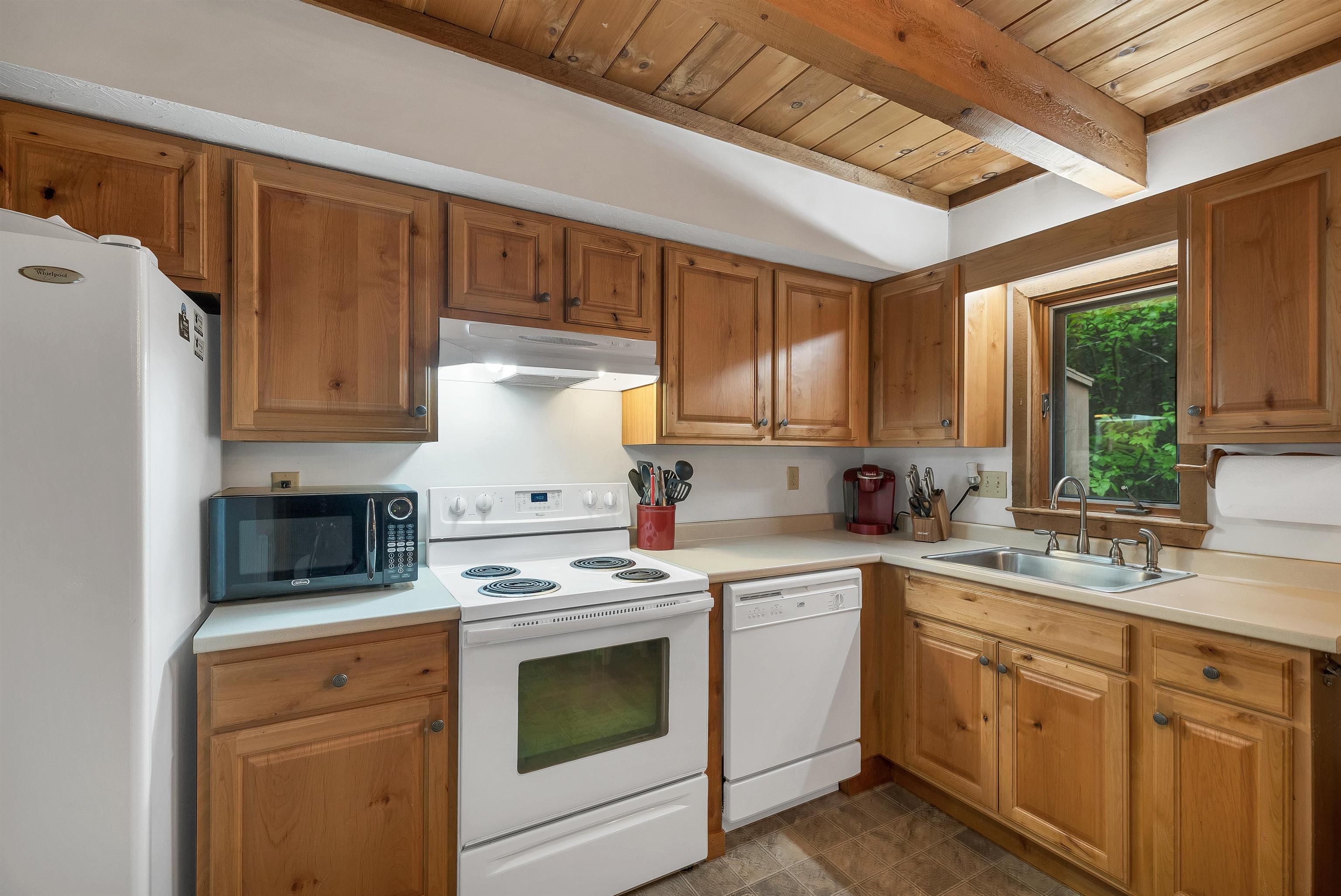 31 Crawford Hills Road, Unit 31 Bartlett, NH 03812 - Photo 6 of 53
