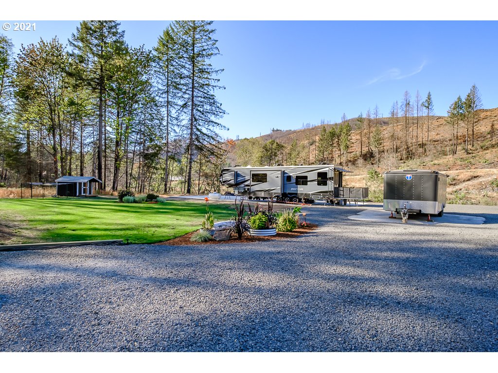 25307 Taylor Park Road Southeast Lyons, OR 97358 - Photo 8 of 25 Gallery Image 8
