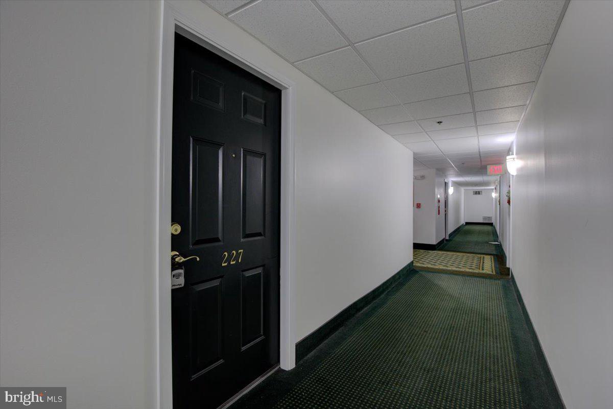 227 Brandon Road Norristown, PA 19403 - Photo 6 of 28 Gallery Image 6