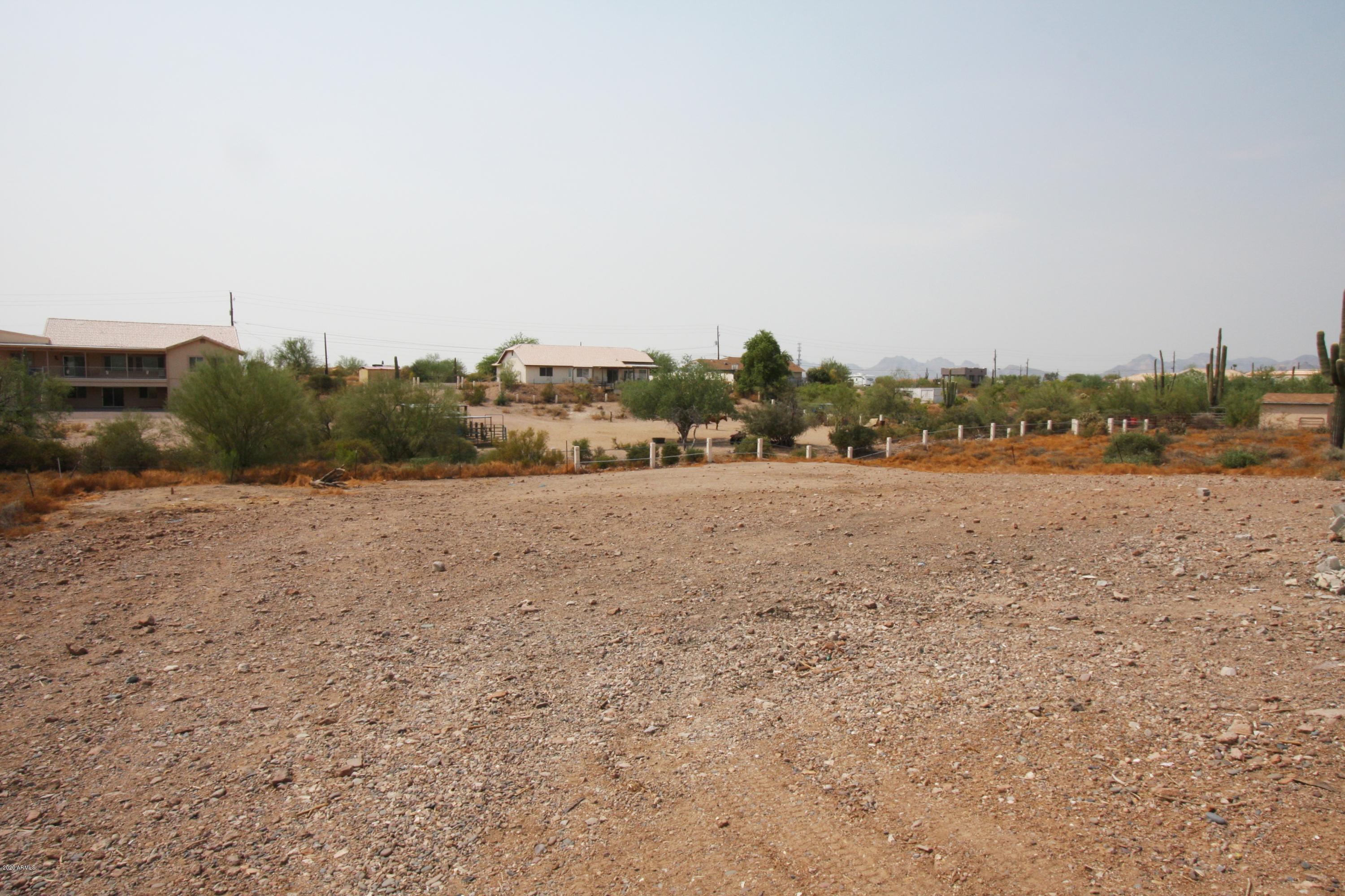 94 North Mountain View Road Apache Junction, AZ 85119 - Photo 26 of 27 Backyard1