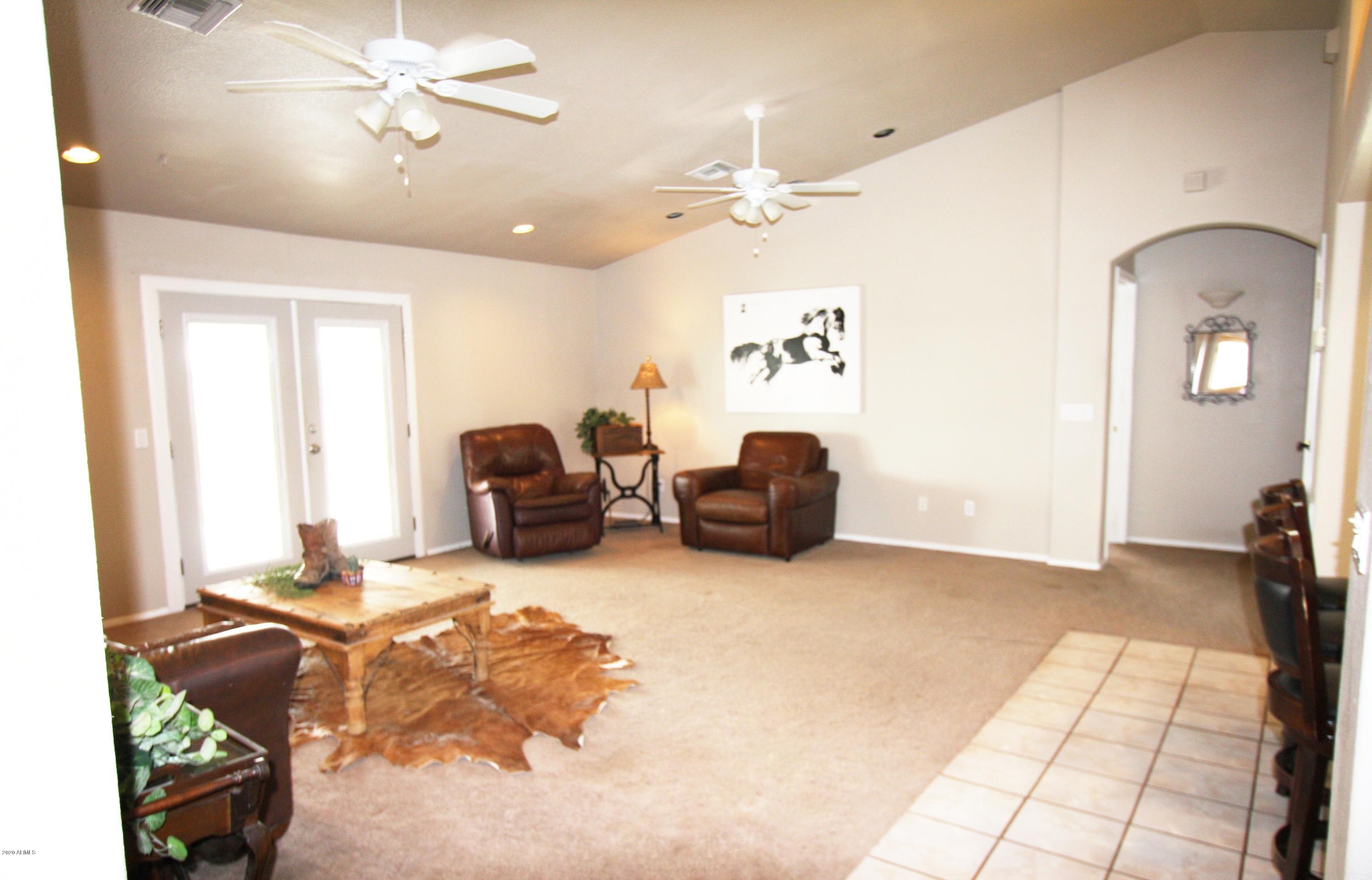 94 North Mountain View Road Apache Junction, AZ 85119 - Photo 3 of 27 LivingBrkBar