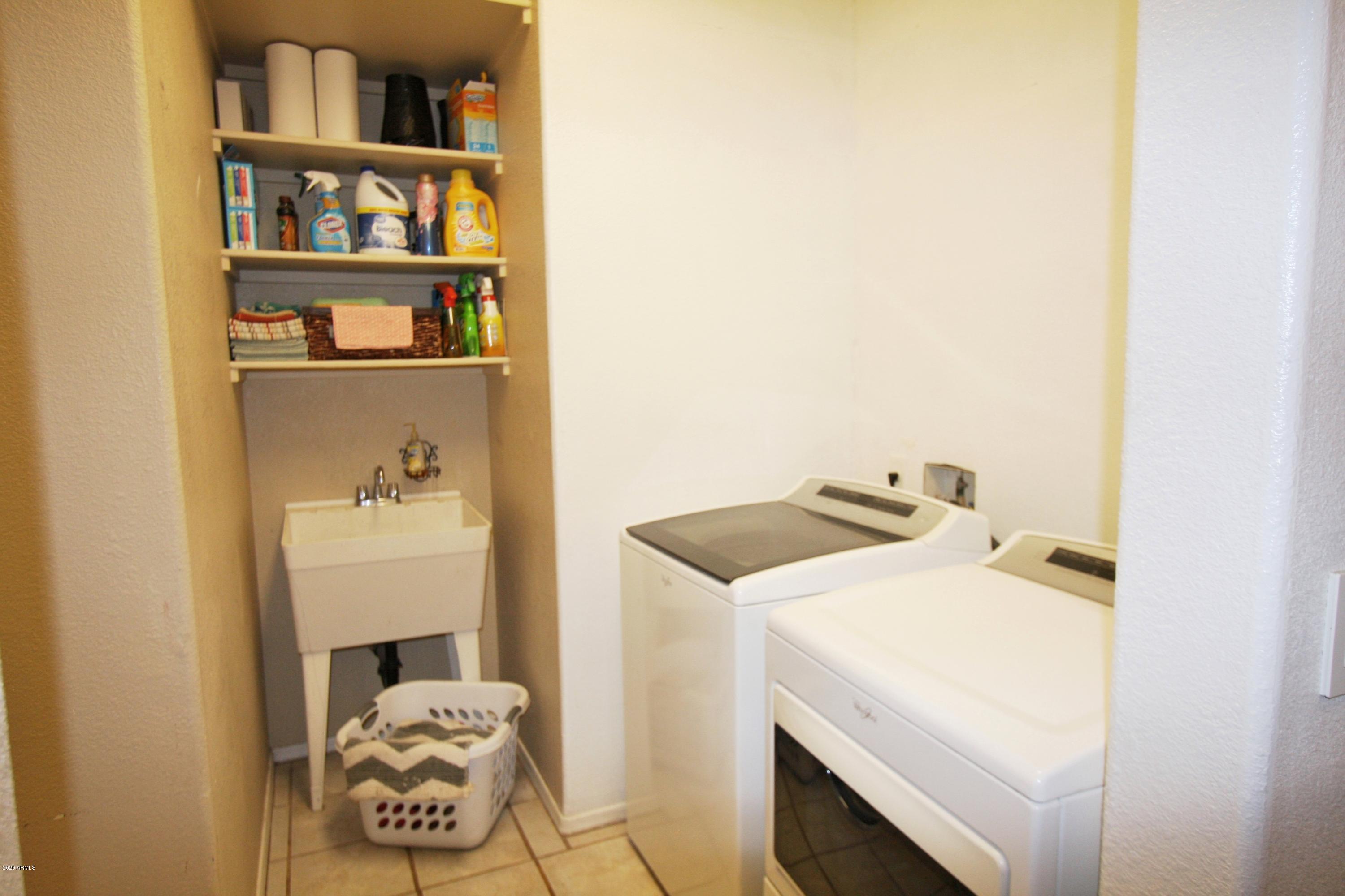 94 North Mountain View Road Apache Junction, AZ 85119 - Photo 10 of 27 Laundry