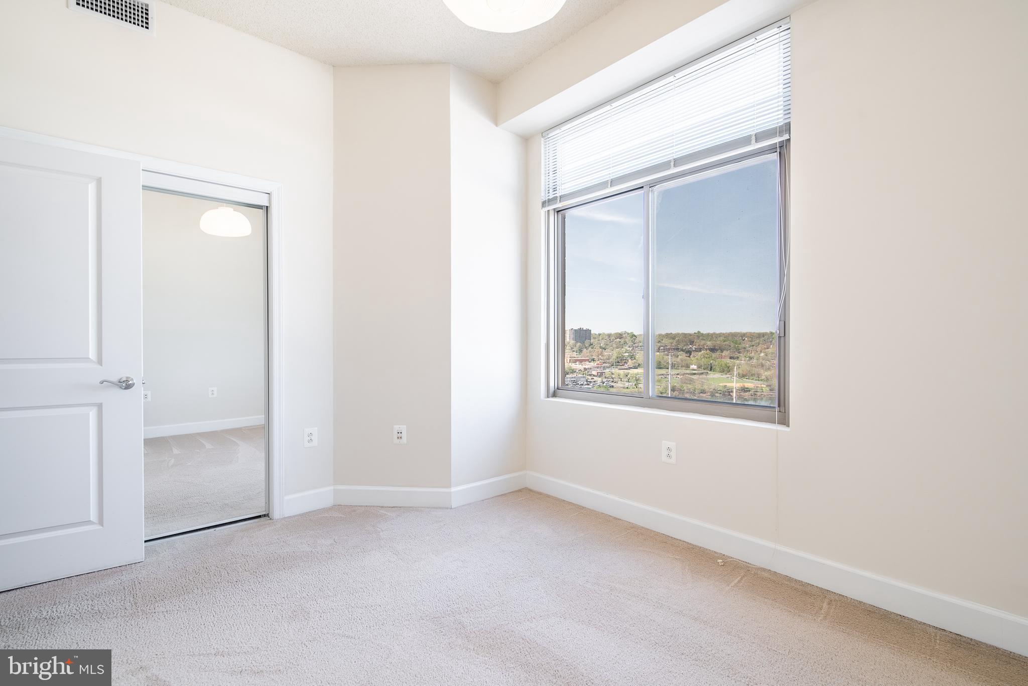 3600 South Glebe Road, Unit 1121W Arlington, VA 22202 - Photo 19 of 31 Tall ceilings