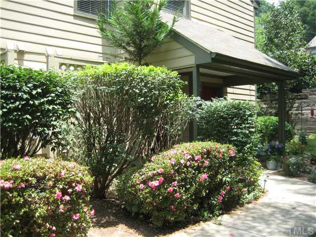 702 Broad Leaf Circle Raleigh, NC 27613 - Photo 2 of 13 Photo 2