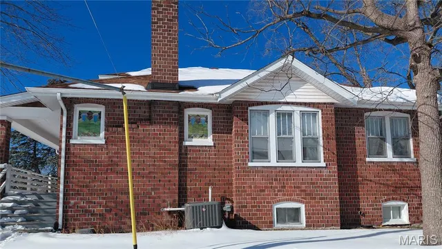 $170,000 | 4101 West Main Street, Belleville, IL 62226