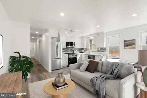 $449,000 | 28 East Reed Avenue, Alexandria, VA 22305