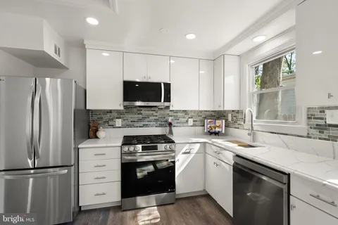 $449,000 | 28 East Reed Avenue, Alexandria, VA 22305