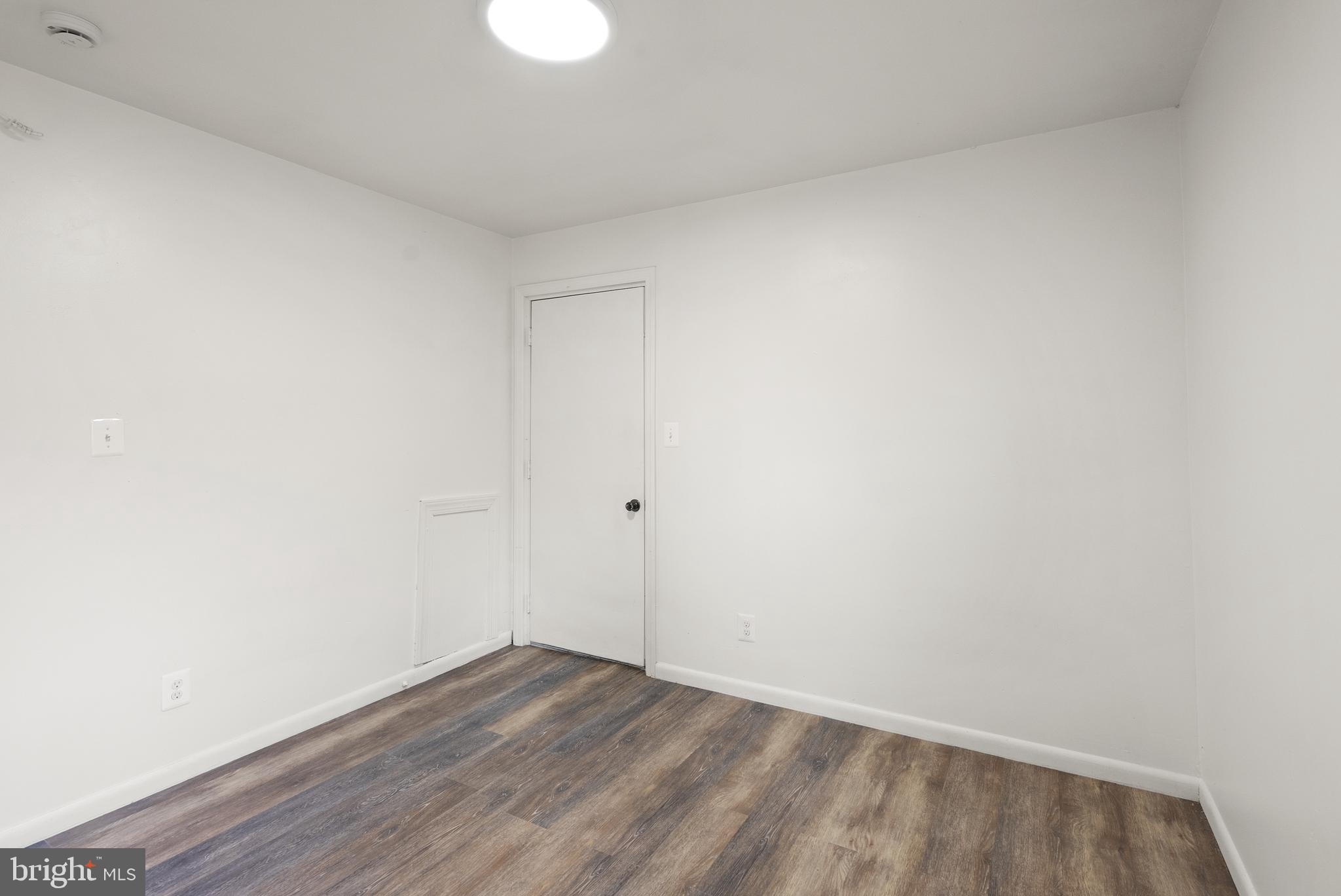 28 East Reed Avenue Alexandria, VA 22305 - Photo 17 of 33 a view of an empty room