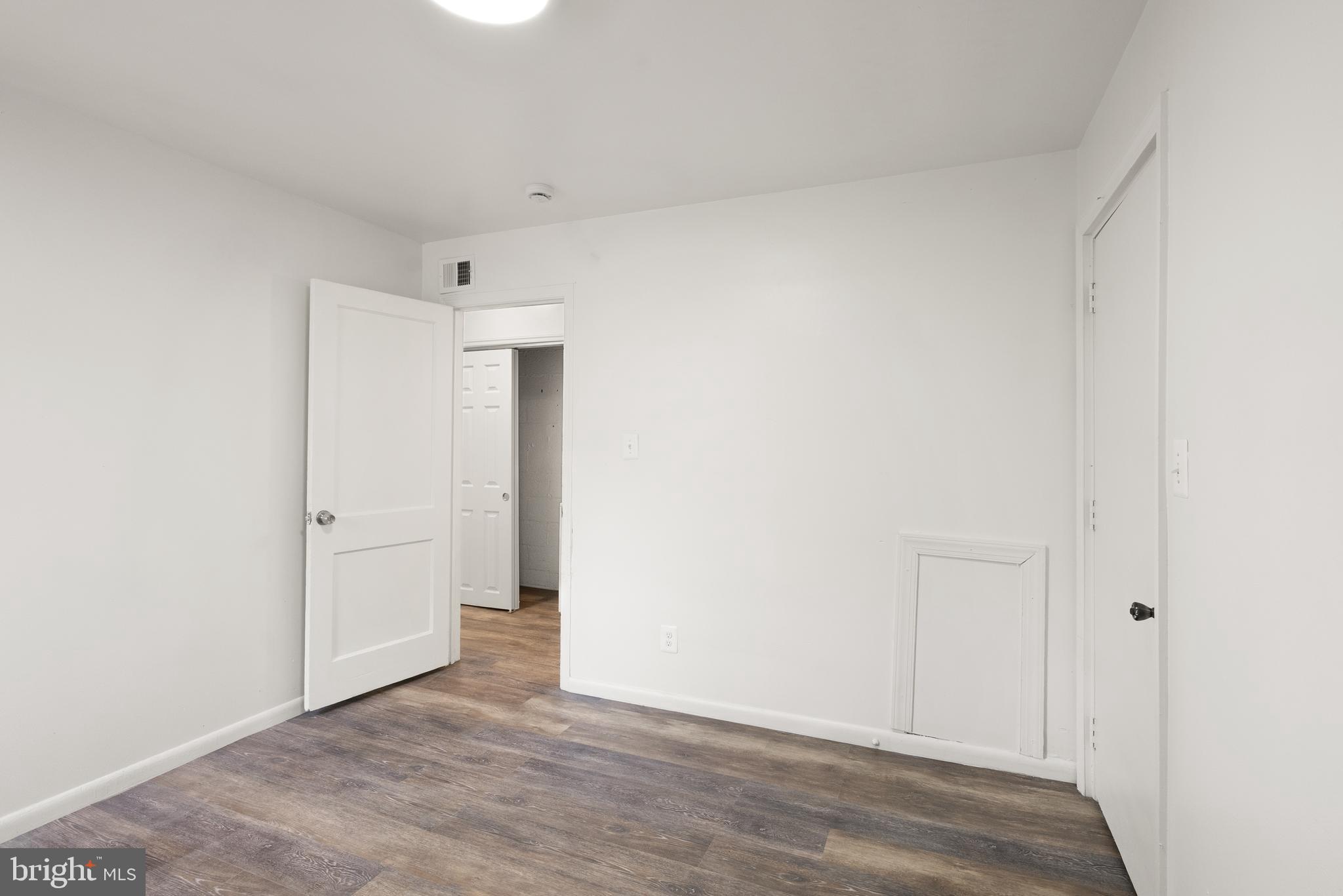 28 East Reed Avenue Alexandria, VA 22305 - Photo 18 of 33 a view of an empty room