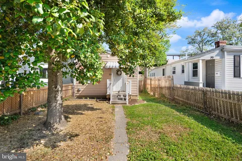 $449,000 | 28 East Reed Avenue, Alexandria, VA 22305