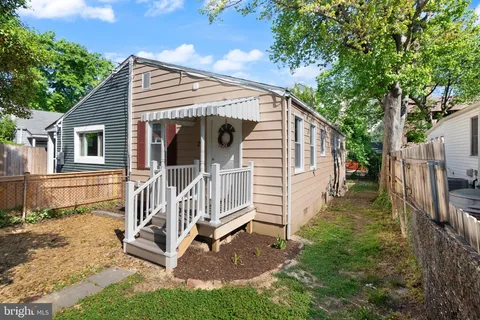 $449,000 | 28 East Reed Avenue, Alexandria, VA 22305
