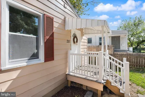$449,000 | 28 East Reed Avenue, Alexandria, VA 22305