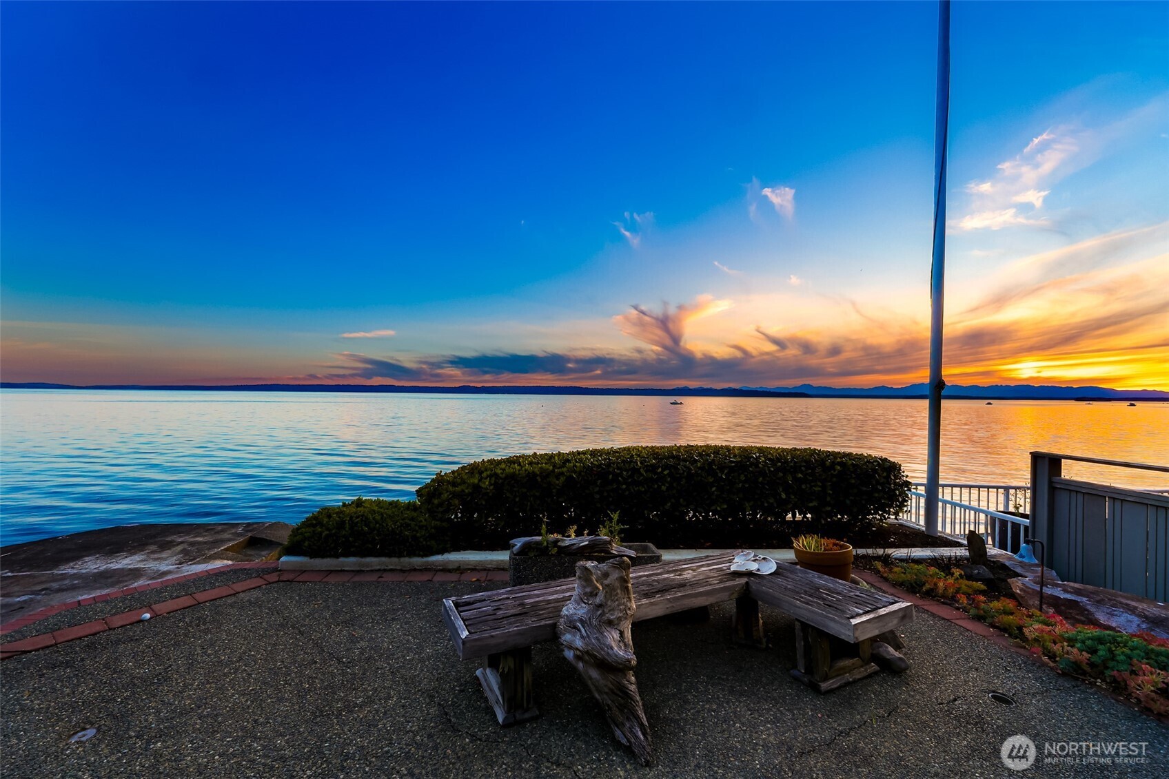 13029 Standring Lane Southwest Burien, WA 98146 - Photo 2 of 28