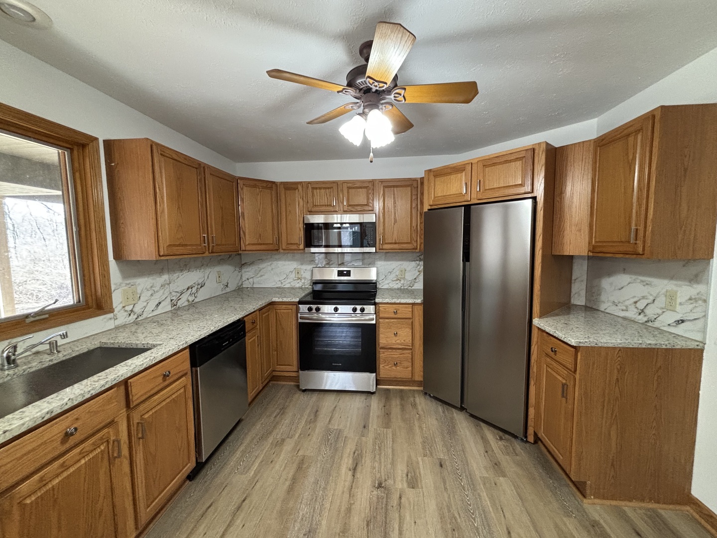 8438 North Boone School Road Capron, IL 61012 - Photo 4 of 38 Gallery Image 4