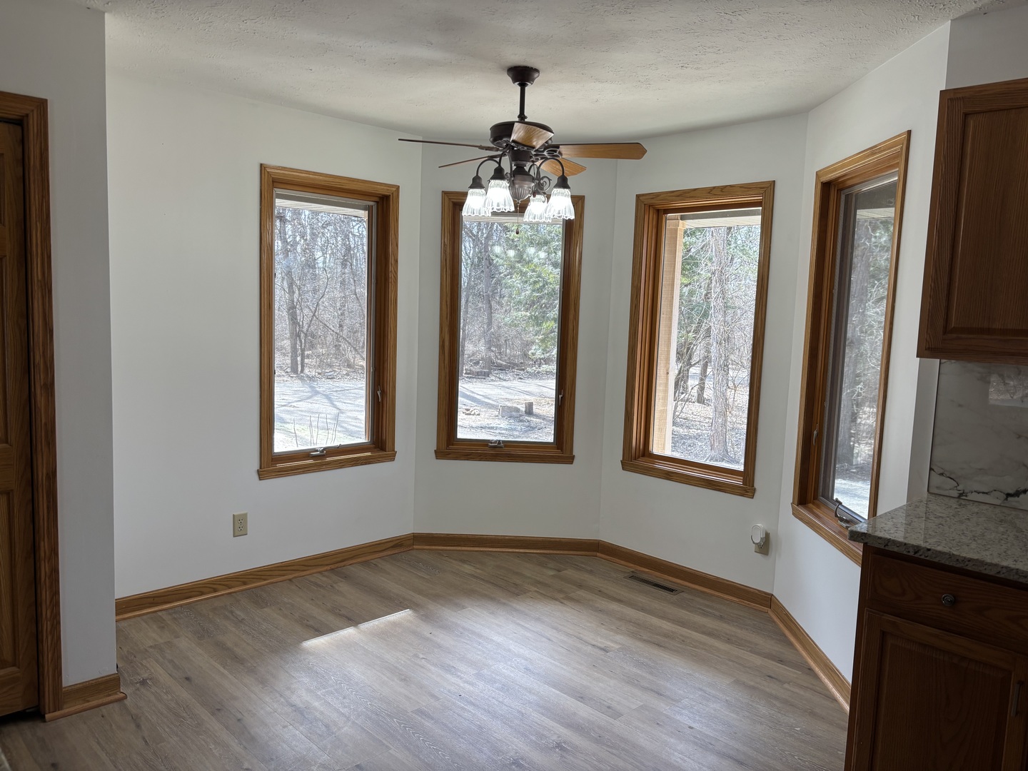 8438 North Boone School Road Capron, IL 61012 - Photo 8 of 38 Gallery Image 8