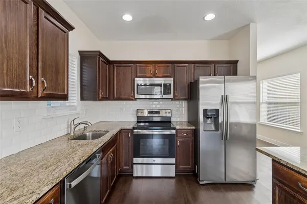 $2,900 | 2322 West Chestnut Street, Tampa, FL 33607