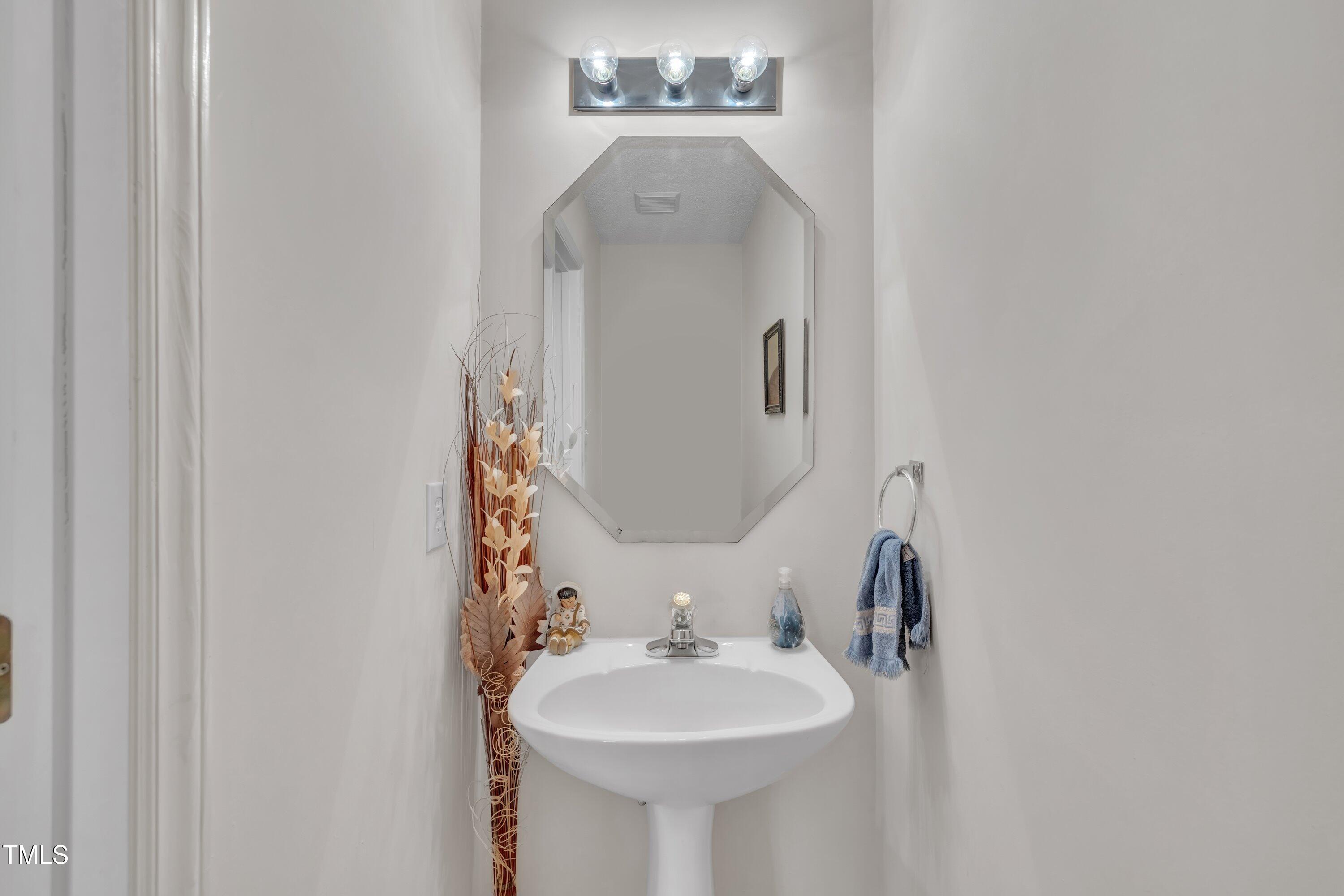 105 Breakers Place Cary, NC 27511 - Photo 28 of 52 30-105 Breakers Pl-24