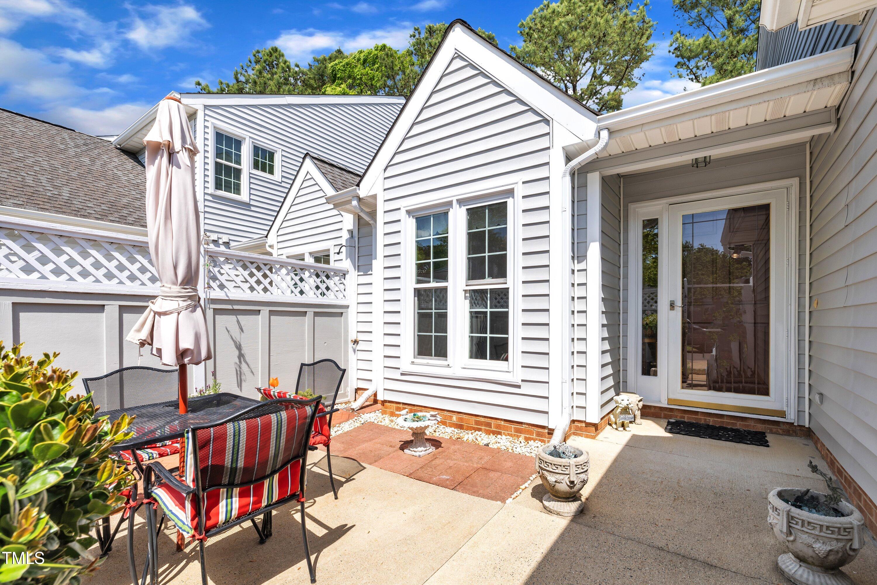 105 Breakers Place Cary, NC 27511 - Photo 4 of 52 06-105 Breakers Pl-39
