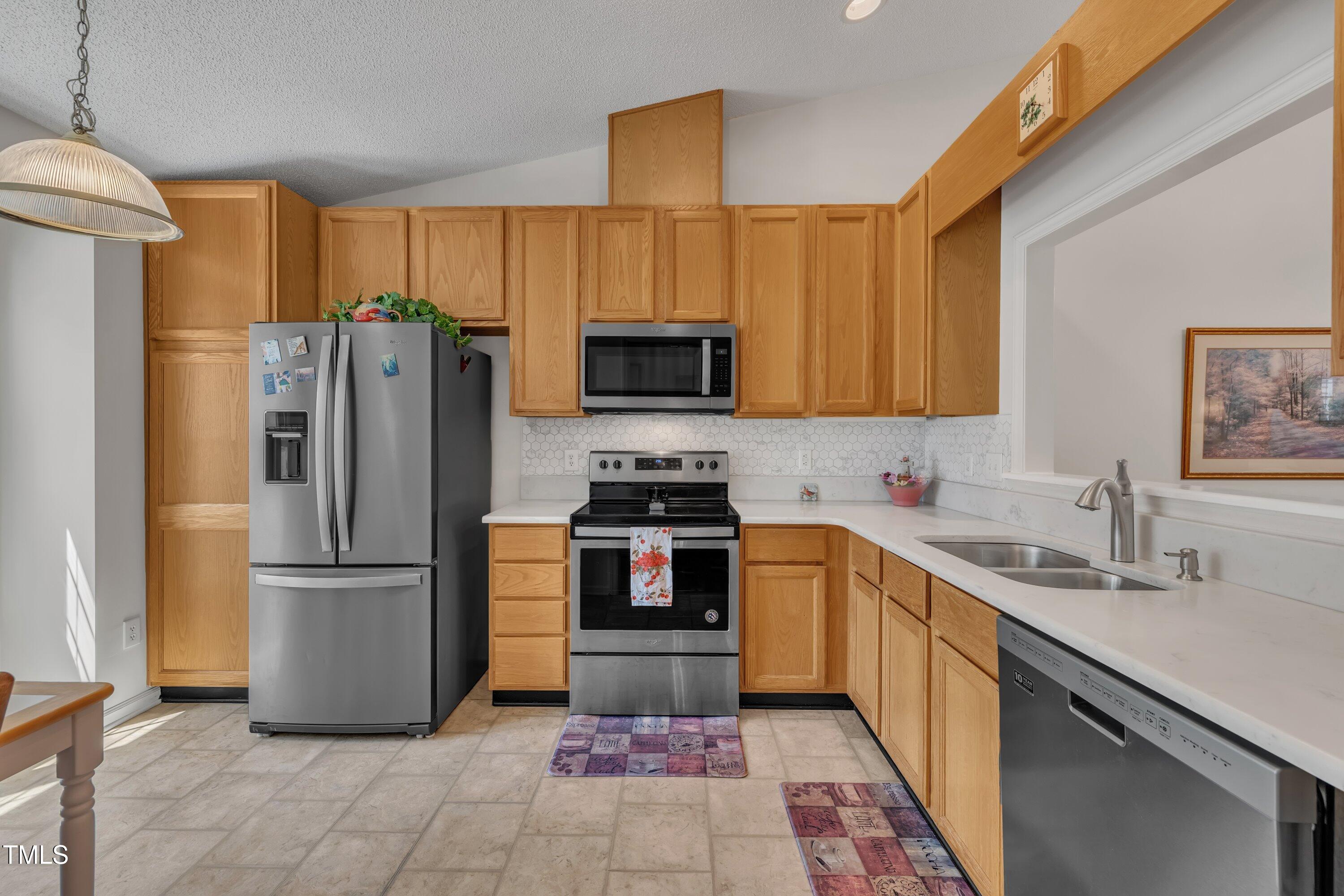 105 Breakers Place Cary, NC 27511 - Photo 6 of 52 09-105 Breakers Pl-3