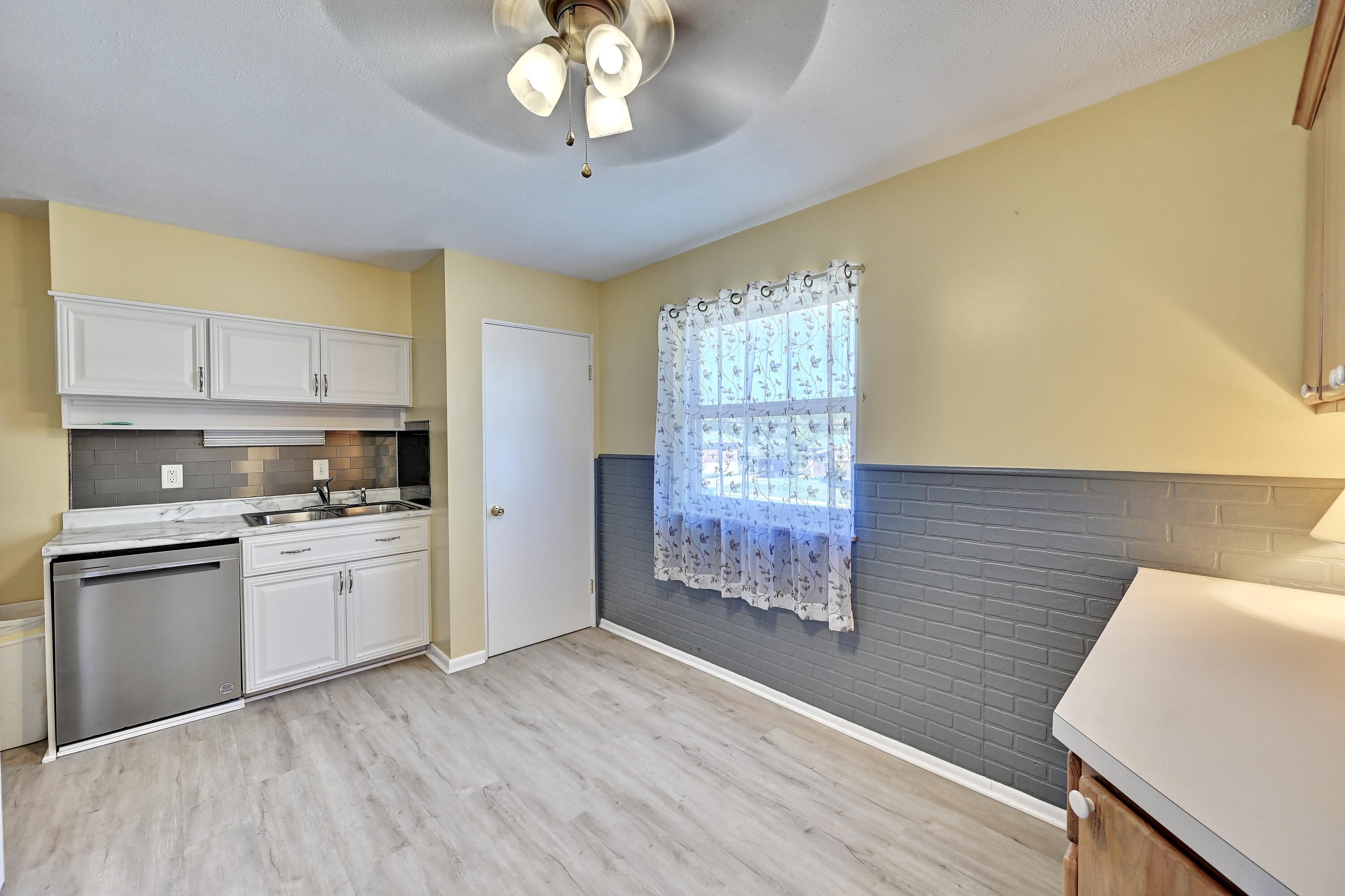665 Maple Tree Lane Erlanger, KY 41018 - Photo 15 of 23 Kitchen - Lower Level Door