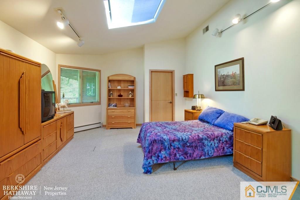 203 Farmsedge Road Branchburg, NJ 08853 - Photo 11 of 24 Gallery Image 11