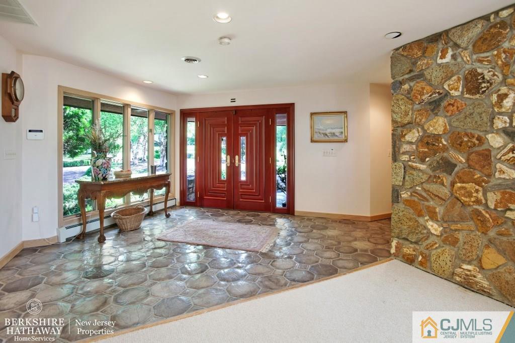 203 Farmsedge Road Branchburg, NJ 08853 - Photo 3 of 24 Gallery Image 3