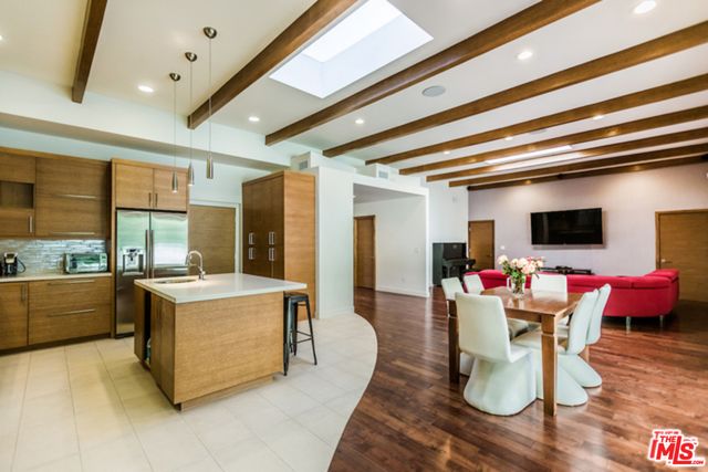 $14,500 | 14649 Addison Street, Sherman Oaks, CA 91403