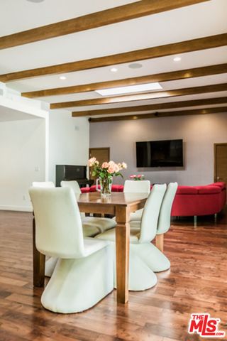 $14,500 | 14649 Addison Street, Sherman Oaks, CA 91403