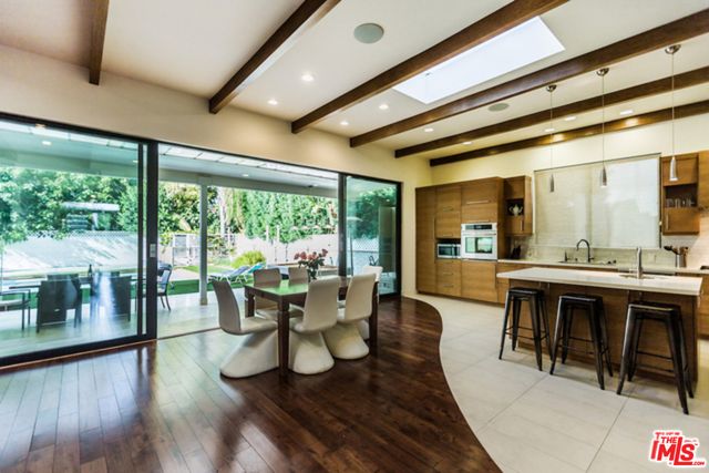 $14,500 | 14649 Addison Street, Sherman Oaks, CA 91403