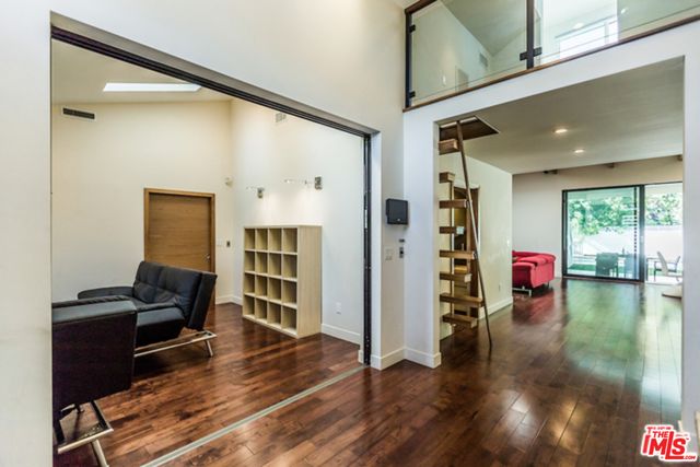 $14,500 | 14649 Addison Street, Sherman Oaks, CA 91403