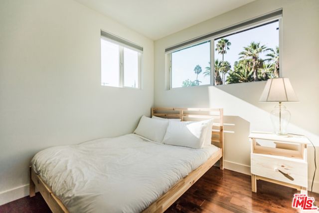 $14,500 | 14649 Addison Street, Sherman Oaks, CA 91403