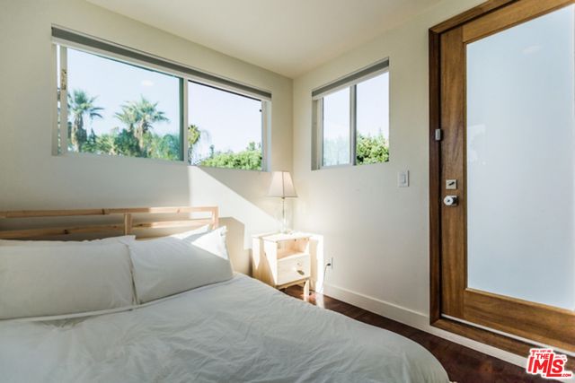 $14,500 | 14649 Addison Street, Sherman Oaks, CA 91403