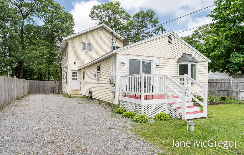 55 South Dengler Road Muskegon, MI 49442 - Photo 1 of 40 55SDengler-5LoRes