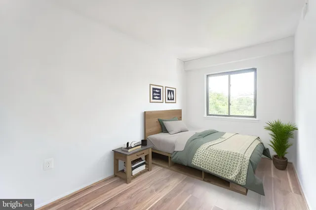 $1,800 | 5758 Village Green Drive, Unit E, Alexandria, VA 22309