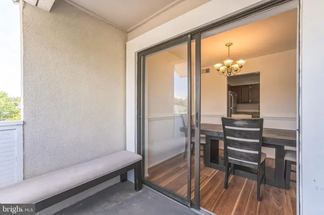 $1,800 | 5758 Village Green Drive, Unit E, Alexandria, VA 22309