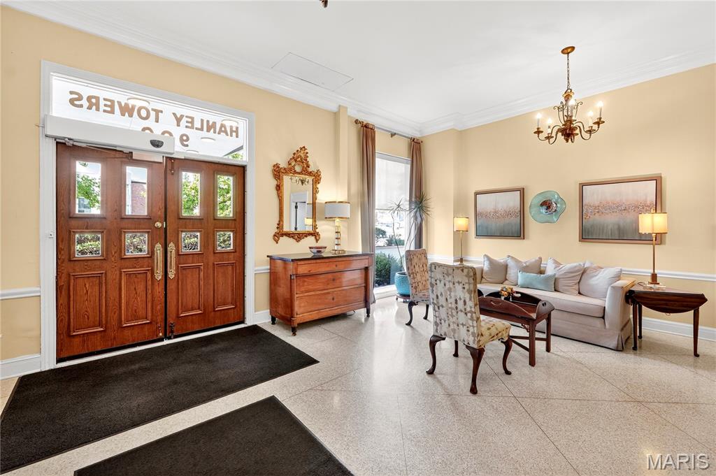 900 South Hanley Road, Unit 11D St. Louis, MO 63105 - Photo 34 of 34 Gallery Image 34