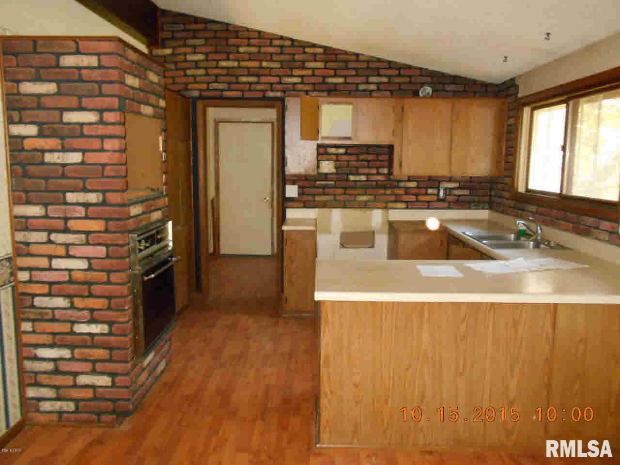 1506 Community Beach Road Odin, IL 62870 - Photo 4 of 7