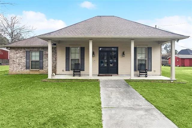 $279,000 | 39224 Oak Street, Pearl River, LA 70452