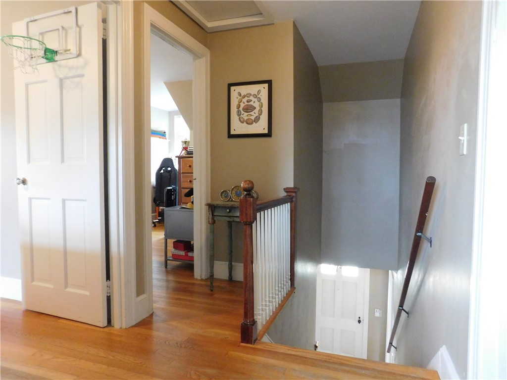 14 Westfield Road Warwick, RI 02888 - Photo 13 of 33