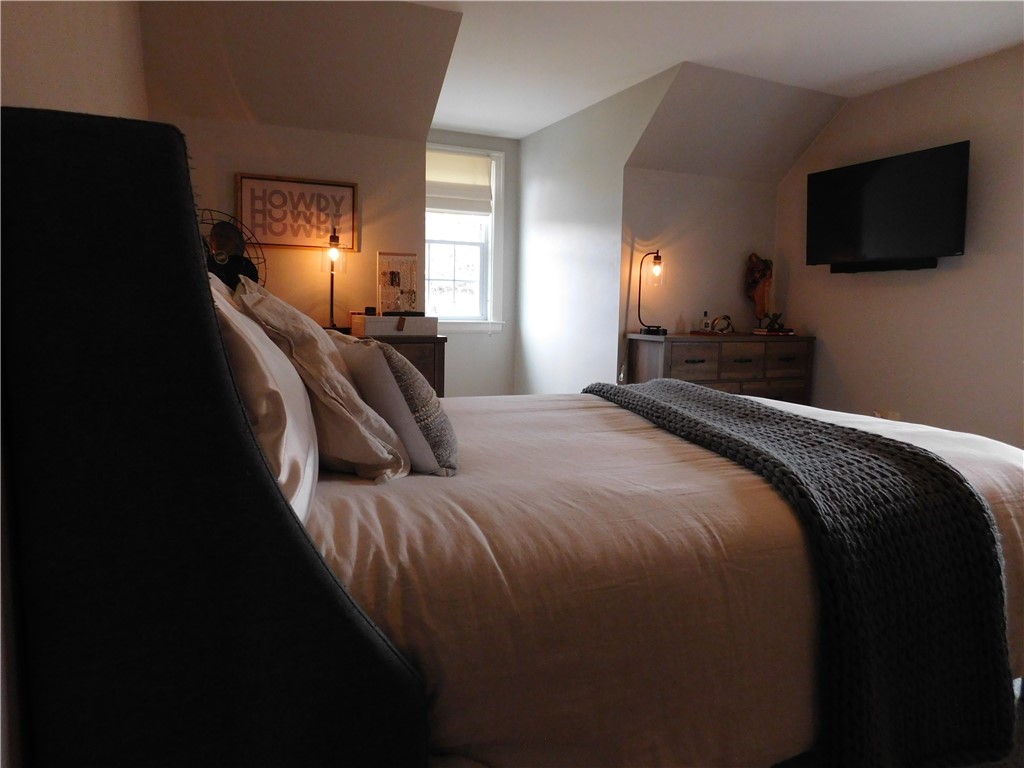 14 Westfield Road Warwick, RI 02888 - Photo 16 of 33