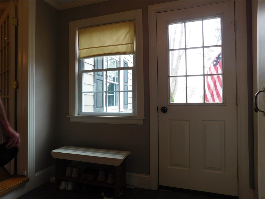 14 Westfield Road Warwick, RI 02888 - Photo 24 of 33