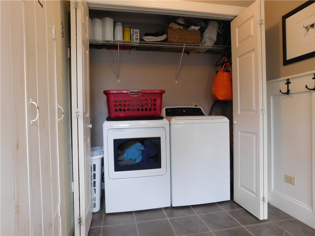 14 Westfield Road Warwick, RI 02888 - Photo 25 of 33