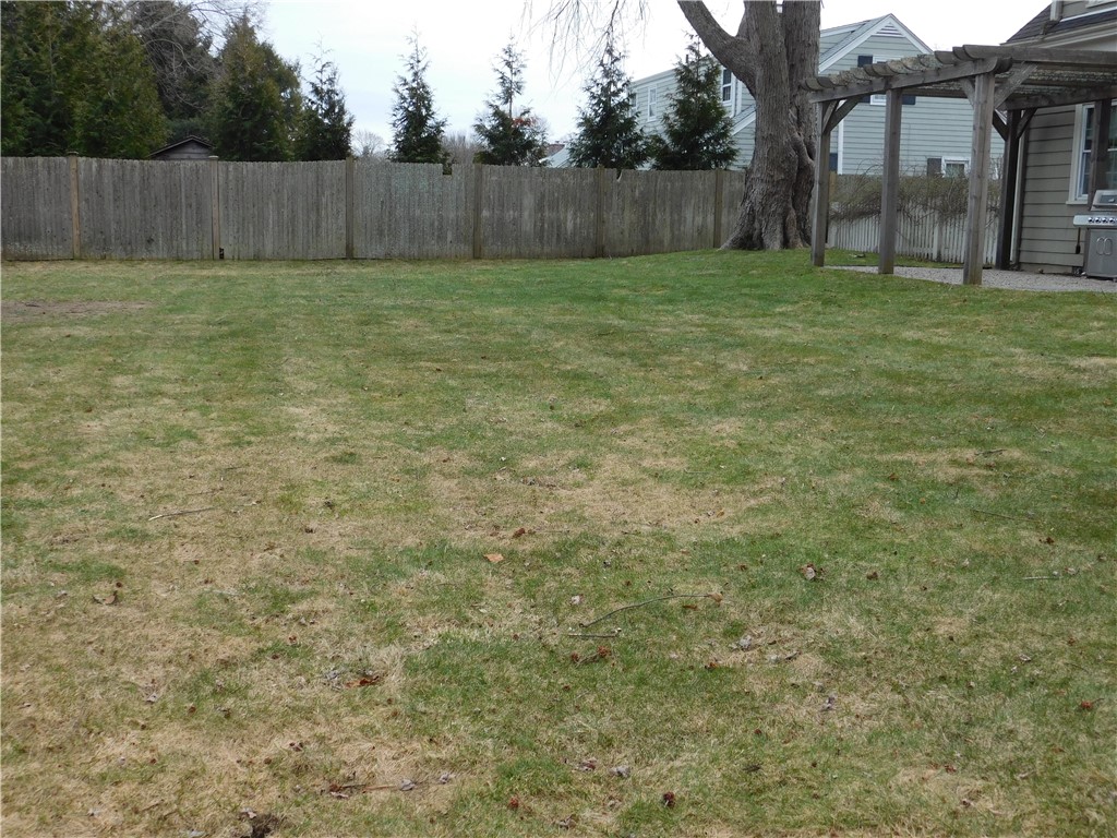 14 Westfield Road Warwick, RI 02888 - Photo 28 of 33